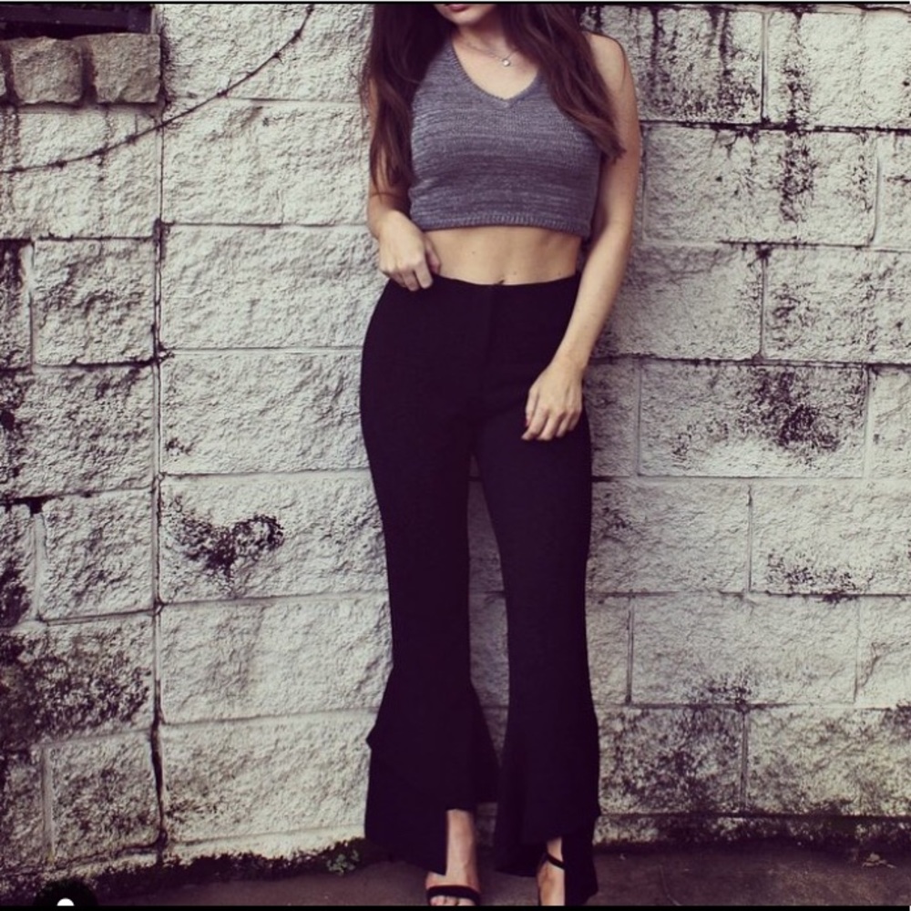 Gray sweater knit crop